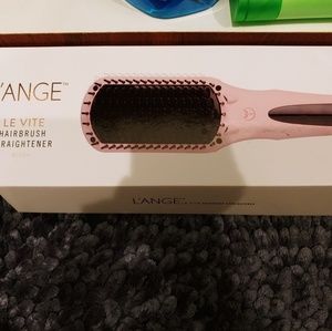 Lange straightening brush